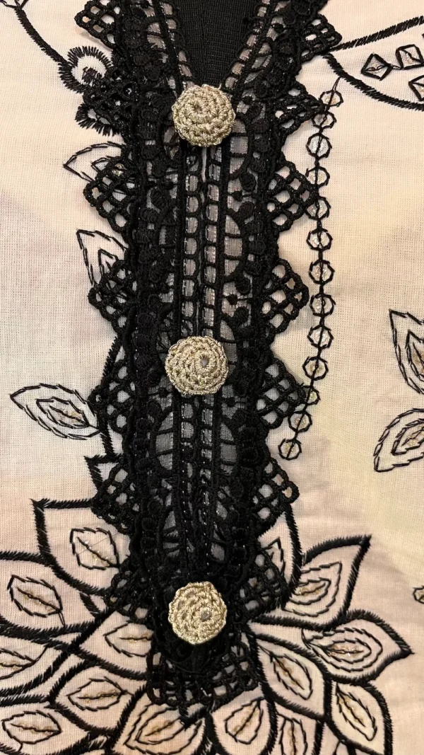 Elegant Floral Embroidered Kurta & Pant Set - Image 7