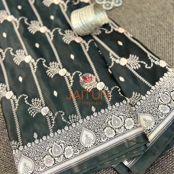 Noir Elegance Banarasi Silk Saree
