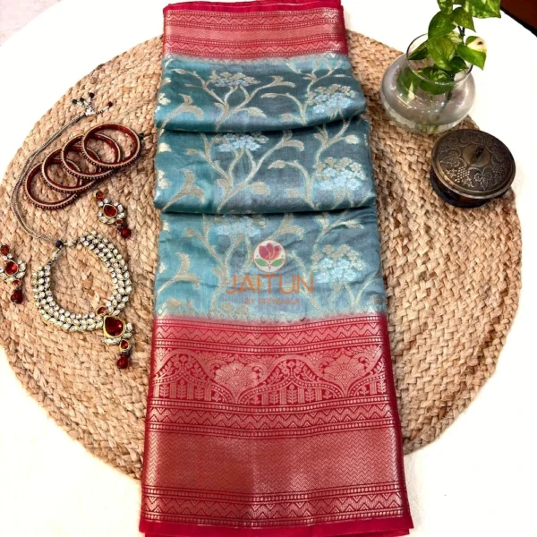 Full view of Sea Green Banarasi Silk Saree with intricate zari border
